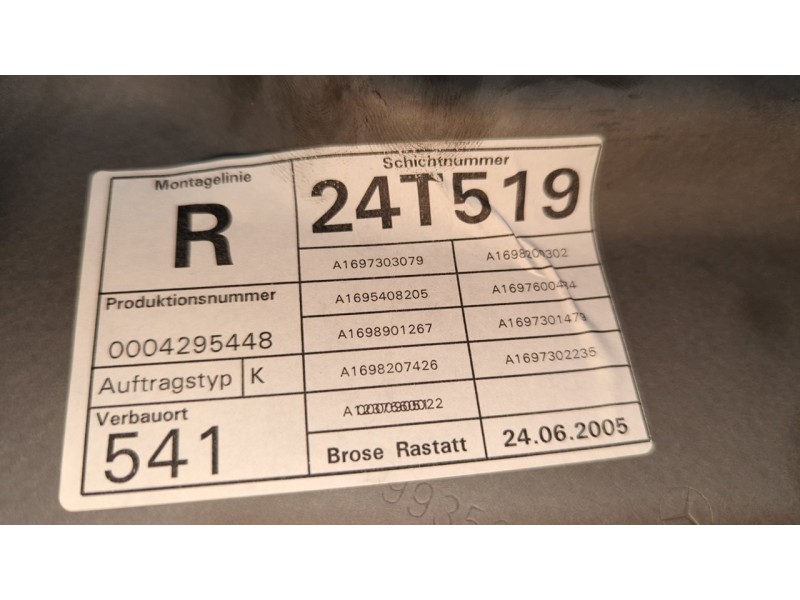 Recambio de elevalunas trasero derecho para mercedes-benz clase a (w169) a 170 a-edition referencia OEM IAM A1697301479  
