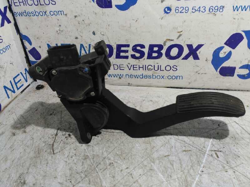 Recambio de potenciometro pedal para mercedes-benz sprinter 02.00  combi 2.2 cdi cat referencia OEM IAM A9013000404  
