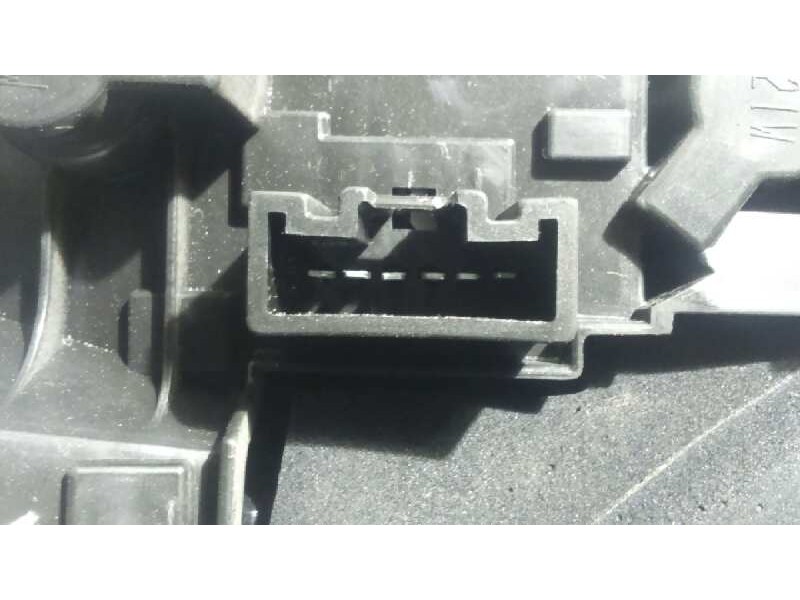 Recambio de piloto trasero izquierdo para toyota corolla (e12) 1.6 16v referencia OEM IAM 0251  