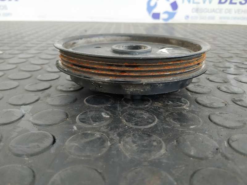 Recambio de polea bomba inyectora para ford fiesta berlina 1.8 diesel cat referencia OEM IAM 96FF9A547AA  