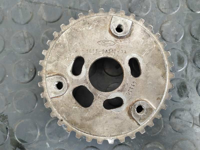 Recambio de polea bomba inyectora para ford fiesta berlina 1.8 diesel cat referencia OEM IAM 96FF9A547AA  