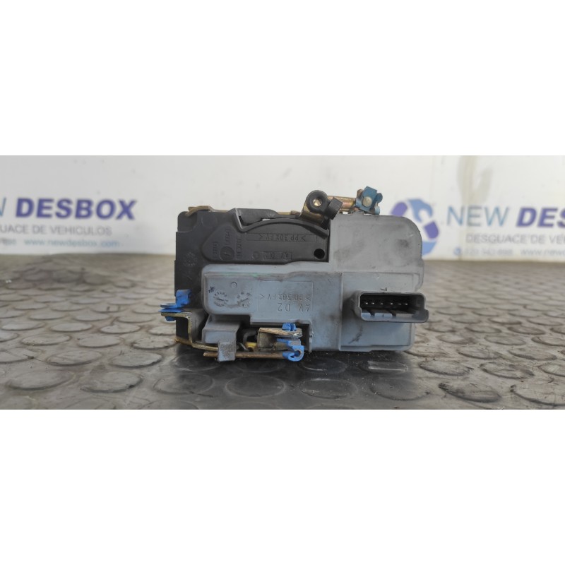 Recambio de cerradura puerta delantera derecha para peugeot partner (s1) 1.9 diesel referencia OEM IAM AVD2  