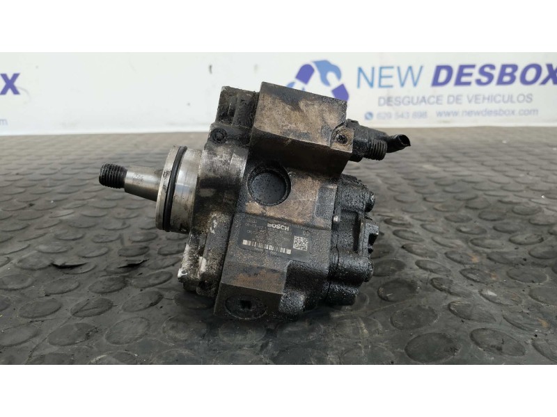Recambio de bomba inyeccion para renault master caja abierta/chasis ab ´98 2.5 diesel referencia OEM IAM 8200586851  