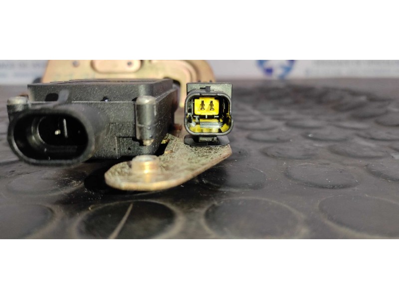 Recambio de cerradura puerta trasera izquierda para peugeot 807 2.2 hdi fap cat (4hw) referencia OEM IAM PZ08B01Y  