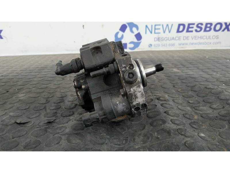 Recambio de bomba inyeccion para renault master caja abierta/chasis ab ´98 2.5 diesel referencia OEM IAM 8200586851  