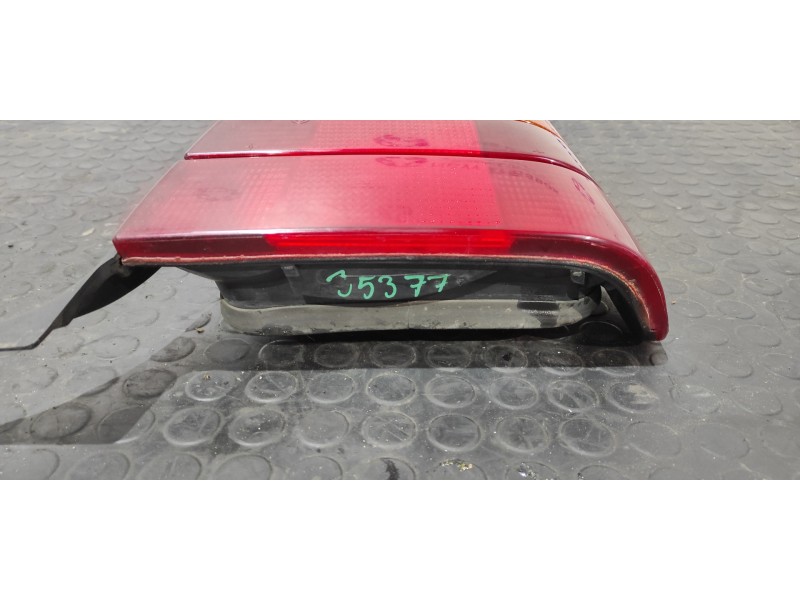 Recambio de piloto trasero derecho para bmw serie 3 berlina (e36) 1.7 turbodiesel cat referencia OEM IAM 8361078  