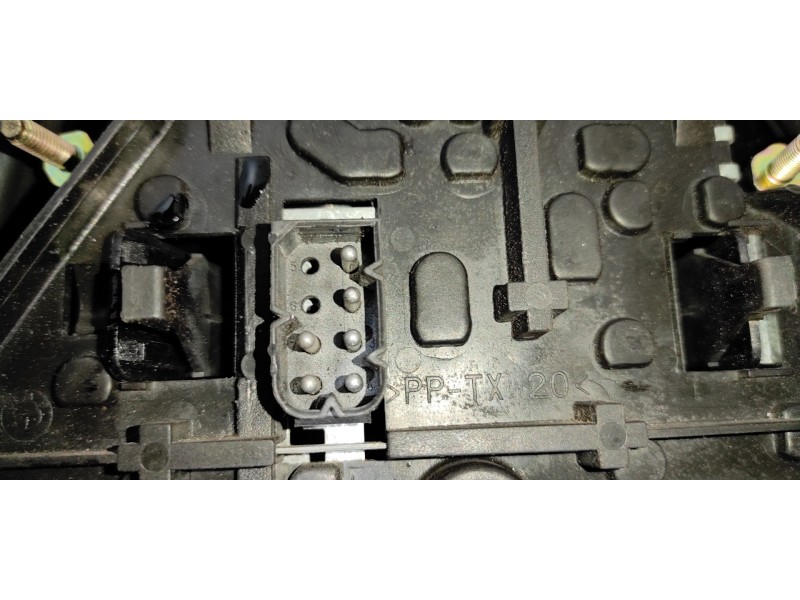 Recambio de piloto trasero derecho para bmw serie 3 berlina (e36) 1.7 turbodiesel cat referencia OEM IAM 8361078  