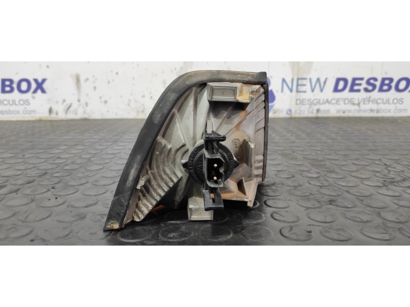 Recambio de piloto delantero izquierdo para bmw serie 3 berlina (e36) 1.7 turbodiesel cat referencia OEM IAM 1387043  