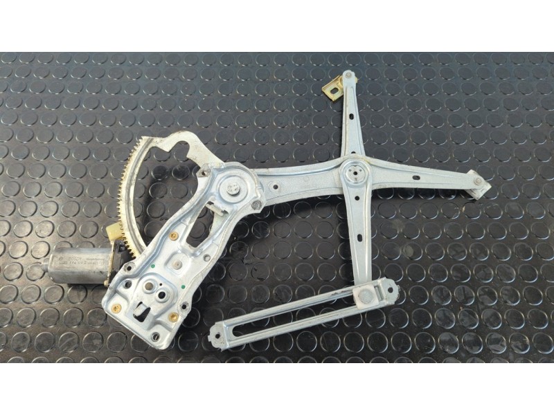 Recambio de elevalunas delantero izquierdo para mercedes-benz clase clk (w208) coupe 2.0 16v cat referencia OEM IAM 0130821722  