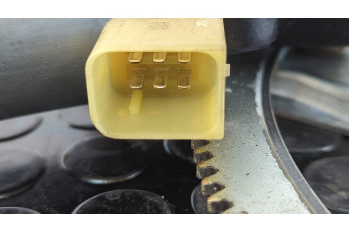 Recambio de elevalunas delantero izquierdo para mercedes-benz clase clk (w208) coupe 2.0 16v cat referencia OEM IAM 0130821722  