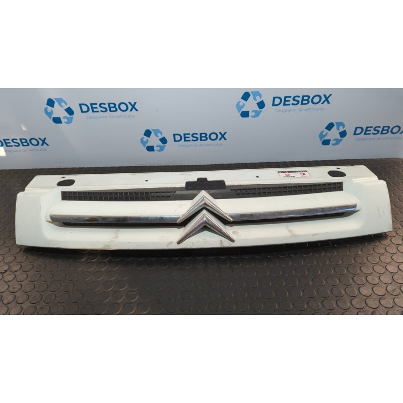 Recambio de rejilla delantera para citroen berlingo 1.9 diesel referencia OEM IAM 9644758077  