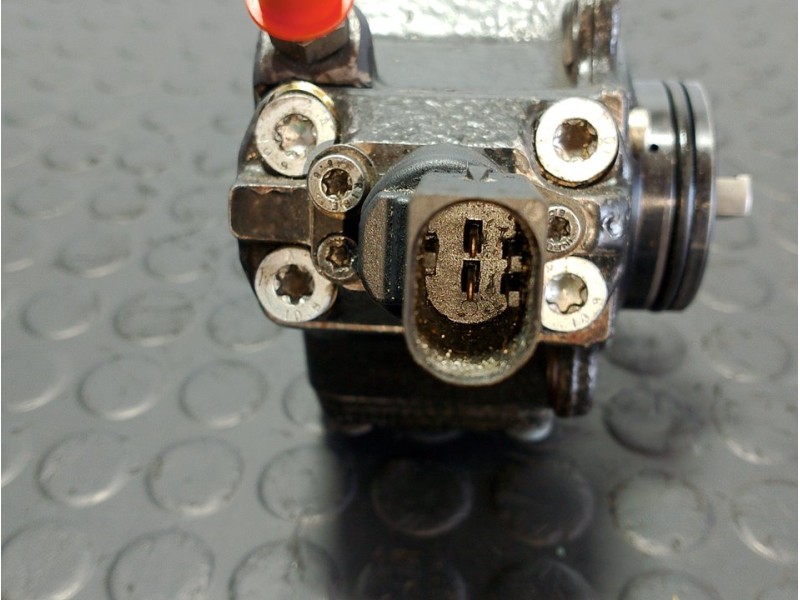 Recambio de bomba inyeccion para mercedes-benz vito (w638) caja cerrada 110 cdi  (638.094) referencia OEM IAM 733CN4  