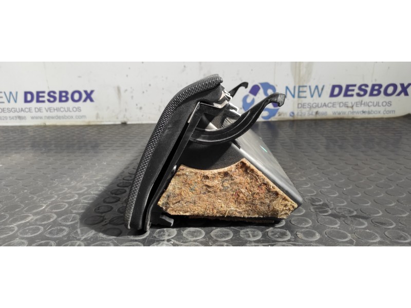 Recambio de guantera para mitsubishi montero (v60/v70) 3.2 di-d avance (5-ptas.) referencia OEM IAM MR402402  