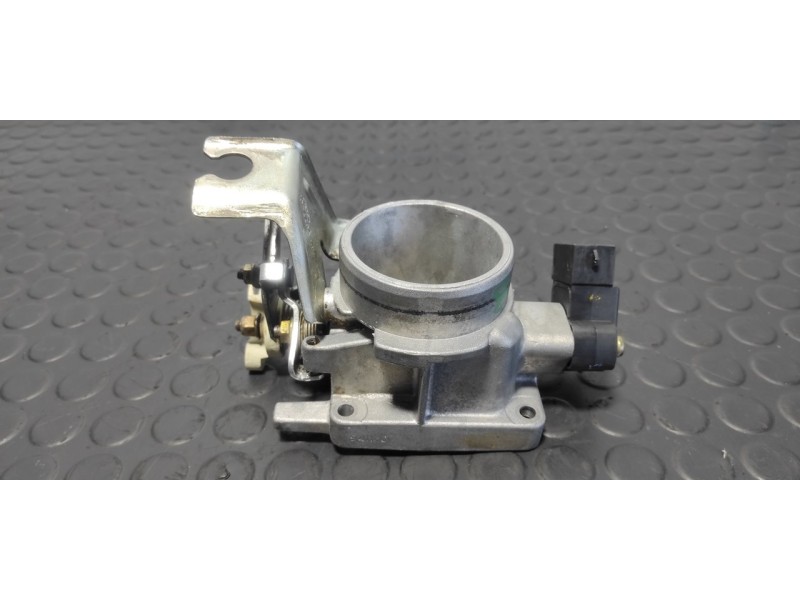 Recambio de caja mariposa para ford escort berlina/turnier bravo lim. referencia OEM IAM 938FMA  