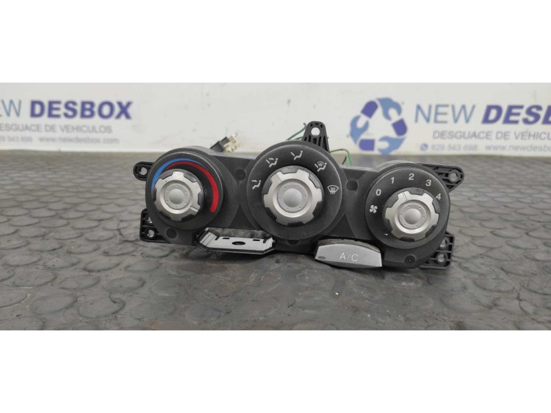 Recambio de mando calefaccion / aire acondicionado para hyundai coupe (j2) 1.6 16v cat referencia OEM IAM UJ1AM11  