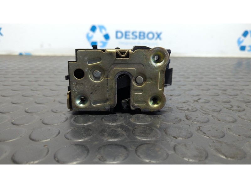 Recambio de cerradura puerta delantera derecha para renault master combi desde ´98 2.2 diesel referencia OEM IAM 37X56  