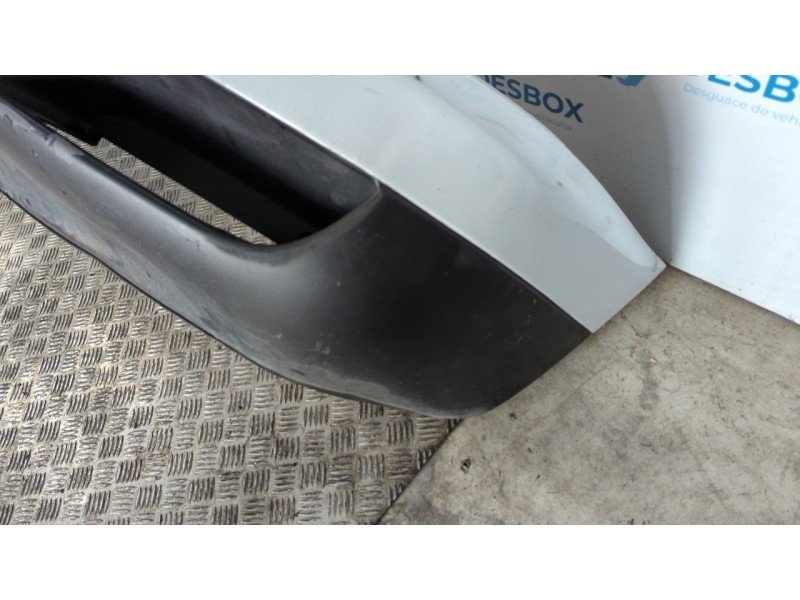 Recambio de paragolpes delantero para mercedes-benz sprinter 02.00  combi 213 cdi (902.671-672) referencia OEM IAM   