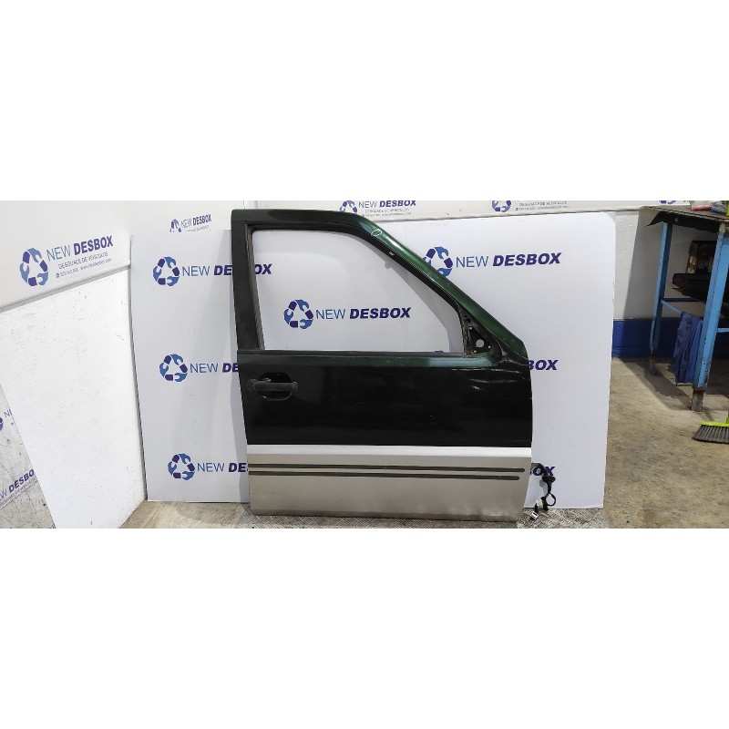 Recambio de puerta delantera derecha para nissan terrano/terrano.ii (r20) 2.7 turbodiesel referencia OEM IAM   