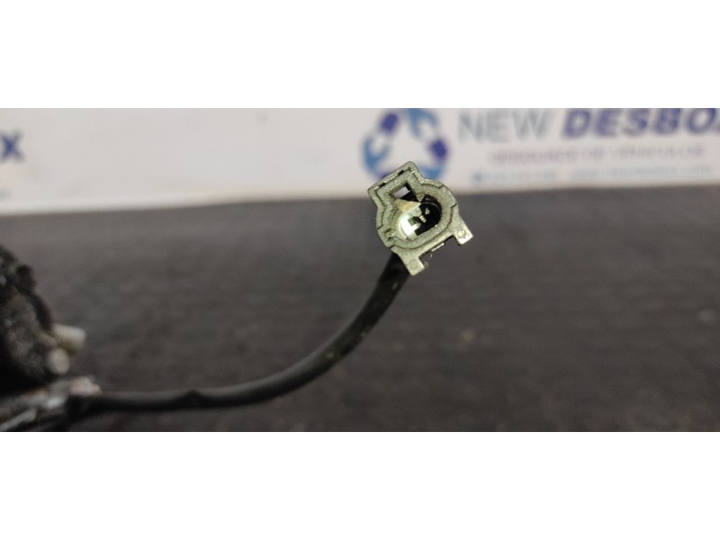 Recambio de compresor aire acondicionado para nissan terrano/terrano.ii (r20) 2.7 turbodiesel referencia OEM IAM 9260045010  