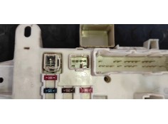 Recambio de caja reles / fusibles para toyota rav 4 (a2) 2.0 16v cat referencia OEM IAM 8198050030   2