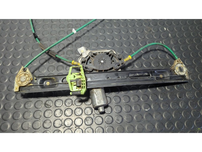 Recambio de elevalunas delantero izquierdo para bmw serie 3 compact (e46) 316ti m sport referencia OEM IAM 8251340  