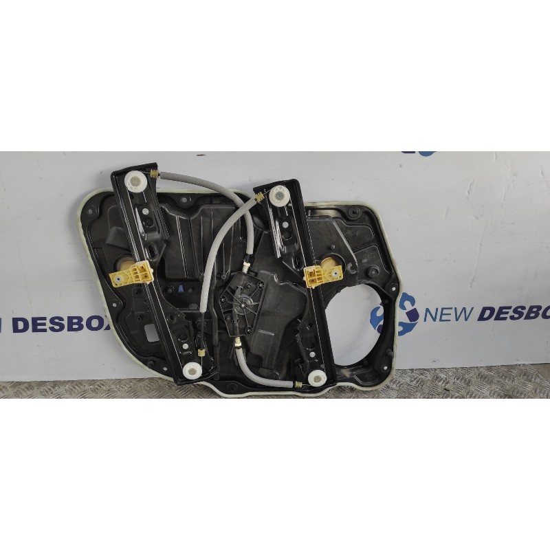 Recambio de elevalunas delantero derecho para jeep compass ii business 4x2 referencia OEM IAM JT317338  