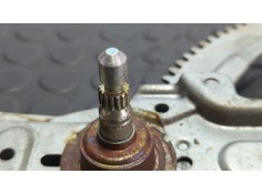 Recambio de elevalunas trasero izquierdo para peugeot 205 berlina 1.8 d generation referencia OEM IAM    2