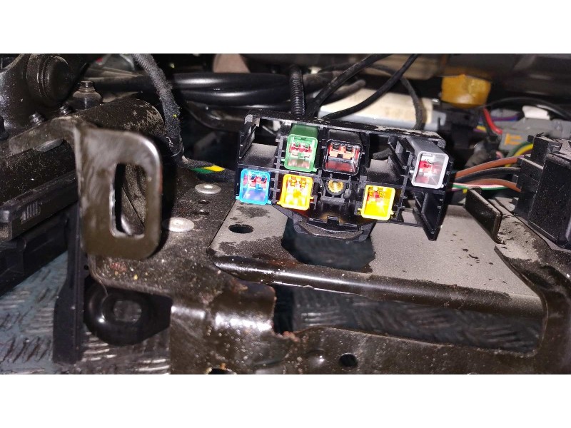 Recambio de pretensor airbag derecho para land rover range rover sport v6 td hse referencia OEM IAM   