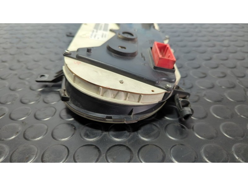 Recambio de cuadro instrumentos para nissan interstar mod. 04 (x70) 2.5 dci diesel cat referencia OEM IAM P8200359415G  