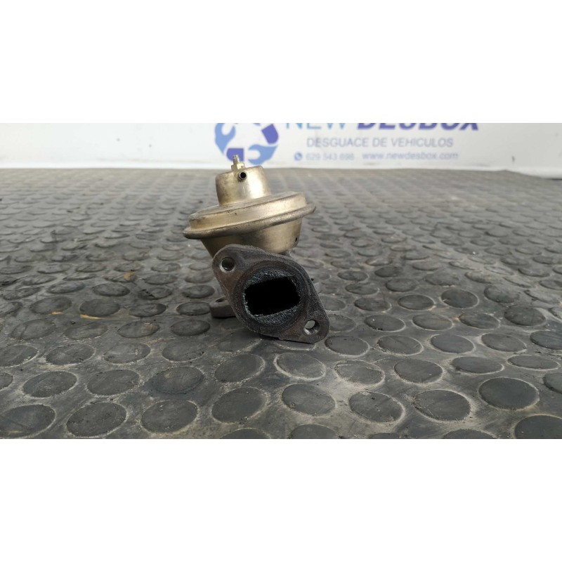 Recambio de valvula egr para nissan terrano/terrano.ii (r20) 2.7 turbodiesel referencia OEM IAM 72233200  