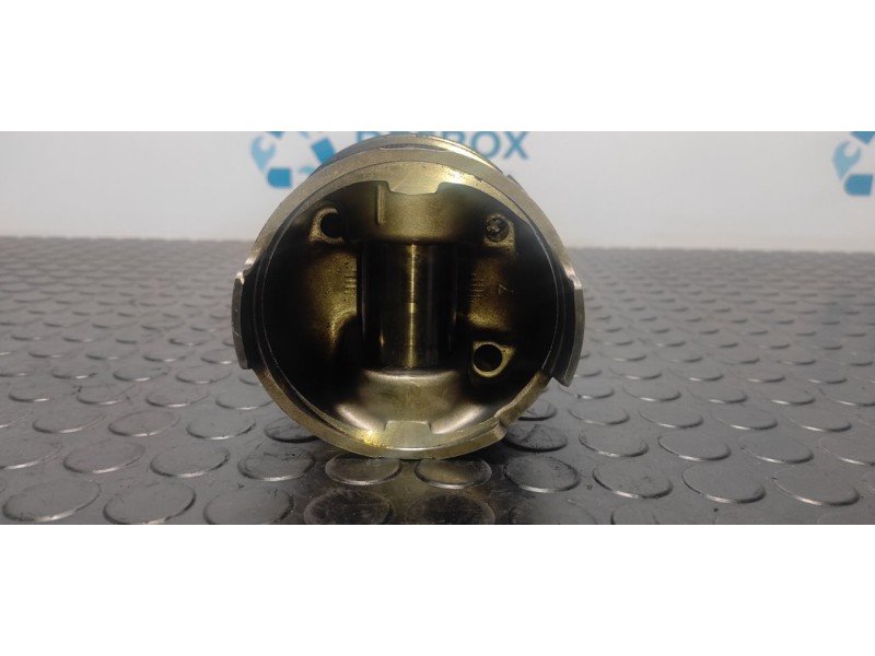 Recambio de piston para mitsubishi montero (v80/v90) 3.2 di-d intense (3-ptas.) referencia OEM IAM ME191470  