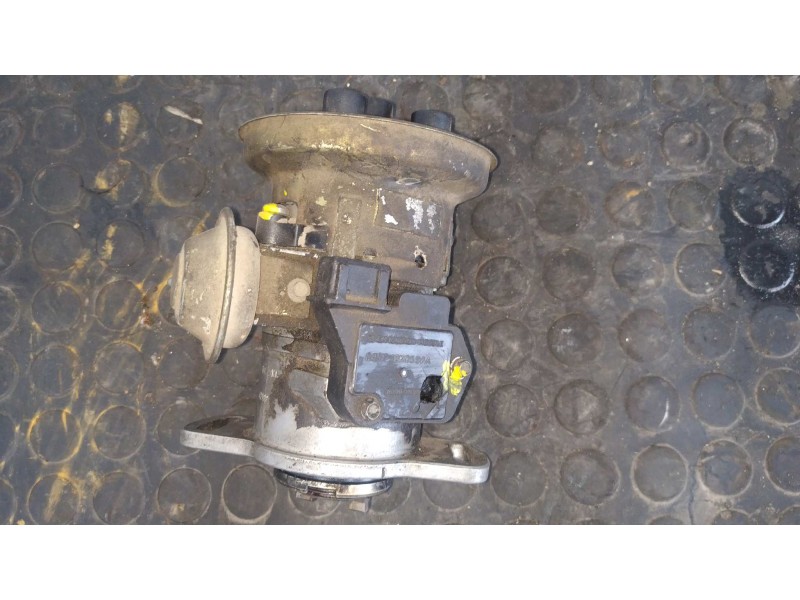 Recambio de delco para ford escort berlina 1.6 cat-u referencia OEM IAM 89SF12100DA  