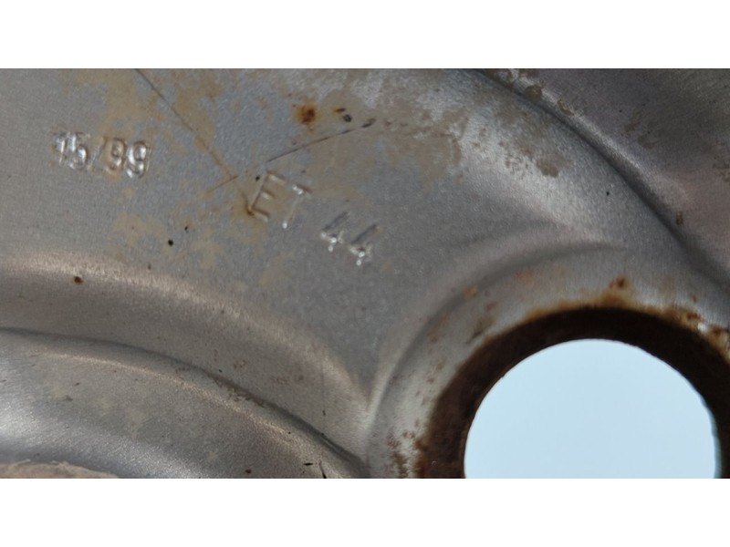 Recambio de llanta para volkswagen t4 transporter/furgoneta (mod. 1991) 1.9 diesel (1x) referencia OEM IAM 701601027B  