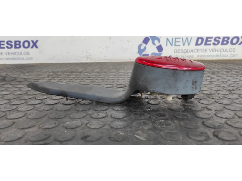 Recambio de luz central de freno para land rover freelander (ln) 2.0 td4 cat referencia OEM IAM BHP490010  