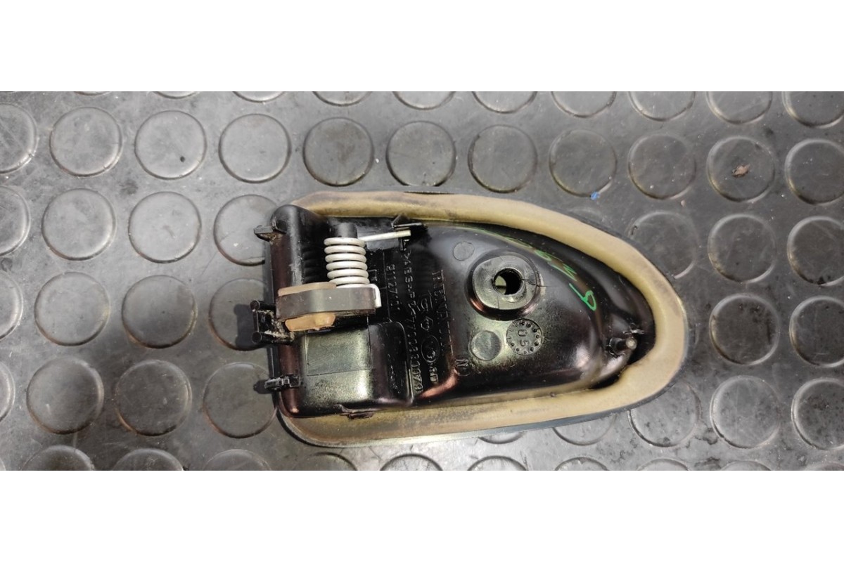 Recambio de maneta delantera derecha para nissan interstar mod. 04 (x70) 2.5 dci diesel cat referencia OEM IAM 91127101  