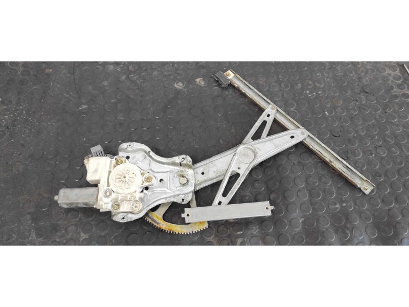 Recambio de elevalunas delantero izquierdo para toyota avensis berlina (t25) 2.0 d4-d executive berlina (5-ptas.) referencia OEM