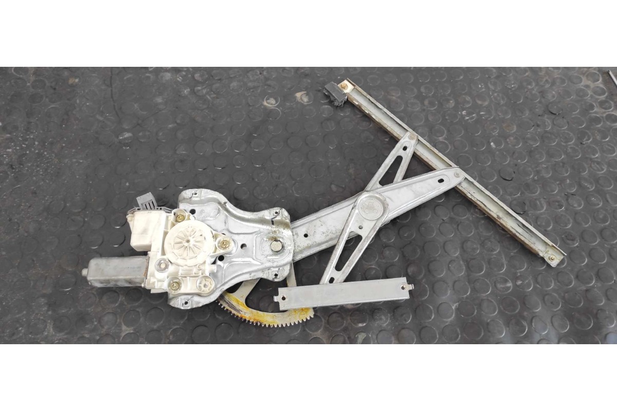 Recambio de elevalunas delantero izquierdo para toyota avensis berlina (t25) 2.0 d4-d executive berlina (5-ptas.) referencia OEM