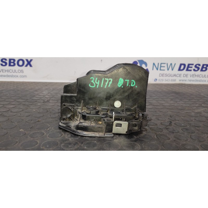 Recambio de cerradura puerta trasera derecha para bmw x3 (e83) 2.0 16v diesel cat referencia OEM IAM 7167070  
