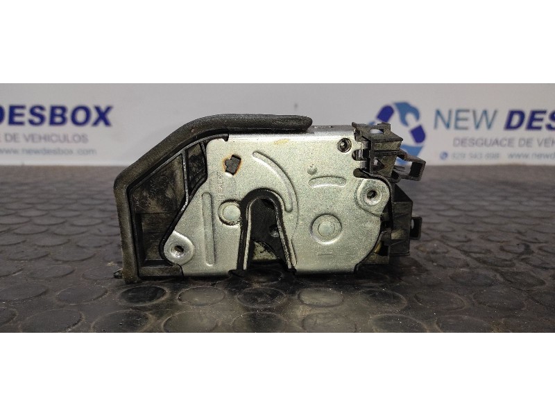 Recambio de cerradura puerta trasera derecha para bmw x3 (e83) 2.0 16v diesel cat referencia OEM IAM 7167070  