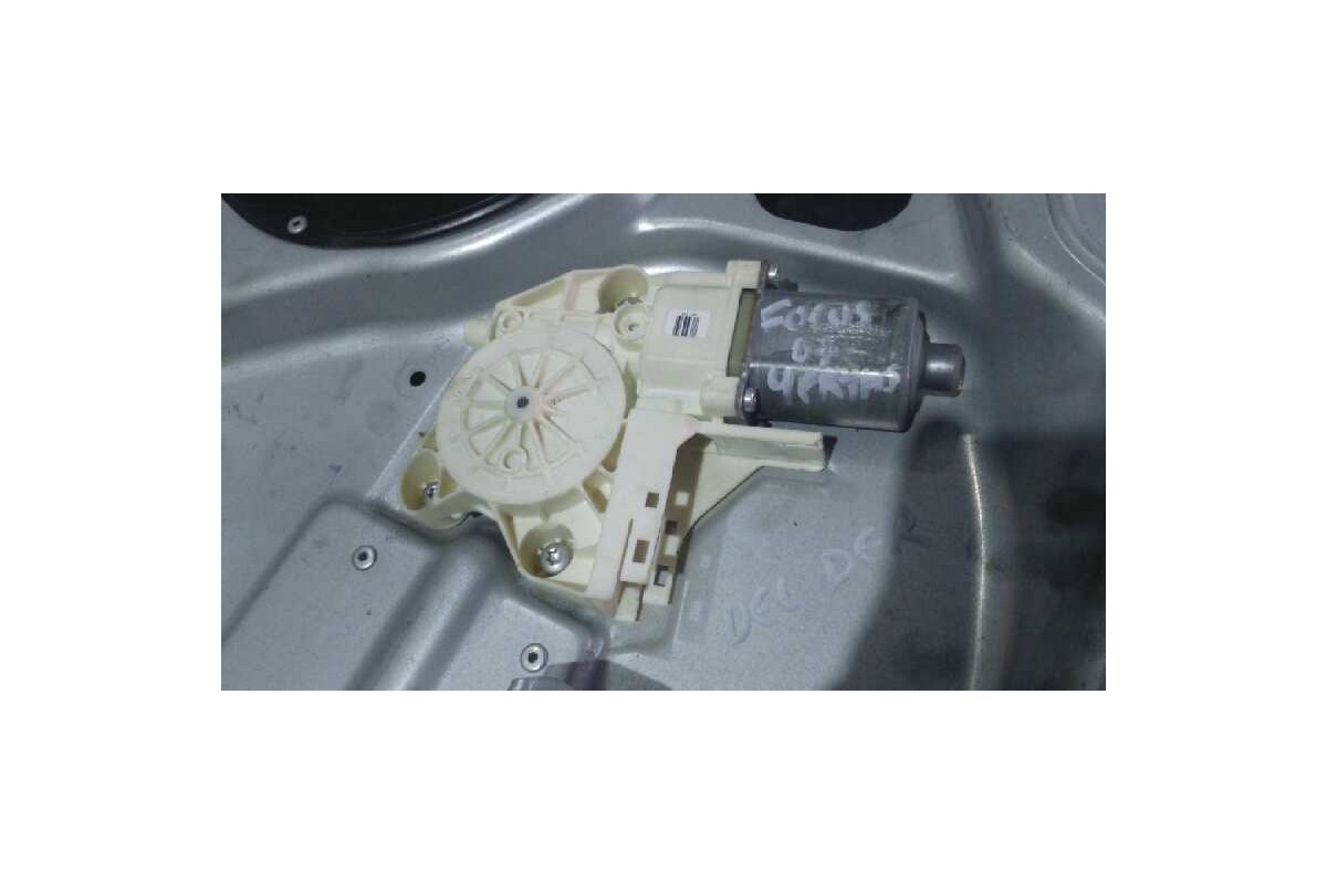 Recambio de motor elevalunas delantero derecho para ford focus berlina (cap) 1.8 tdci turbodiesel cat referencia OEM IAM 4M5T145
