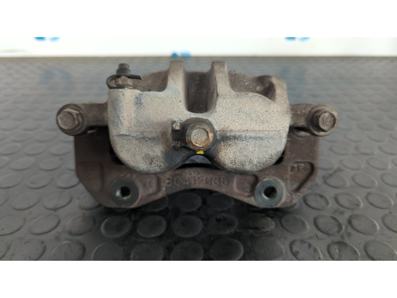 Recambio de pinza de freno delantera izquierda para hyundai santa fe (sm) 2.0 gls crdi referencia OEM IAM BC140047  