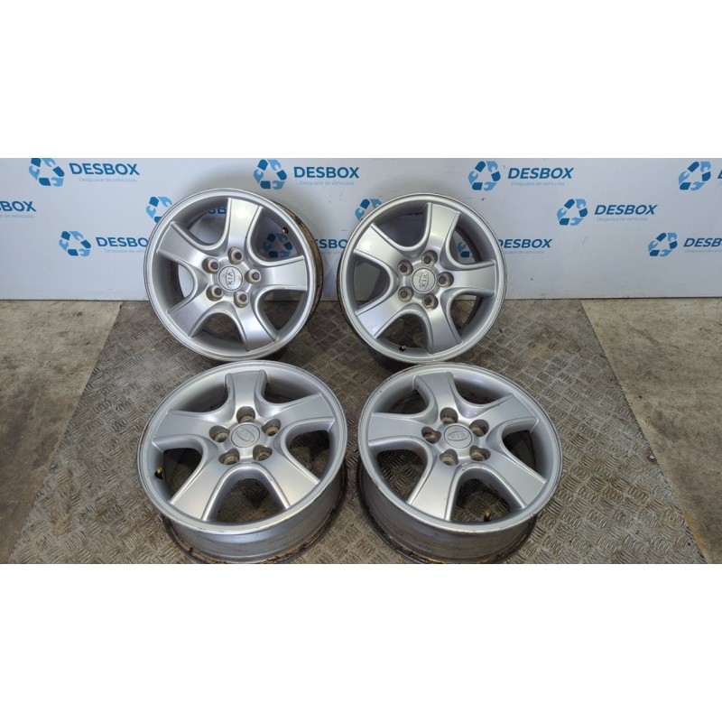 Recambio de juego llantas para kia sportage active 4x4 referencia OEM IAM 529101F300  