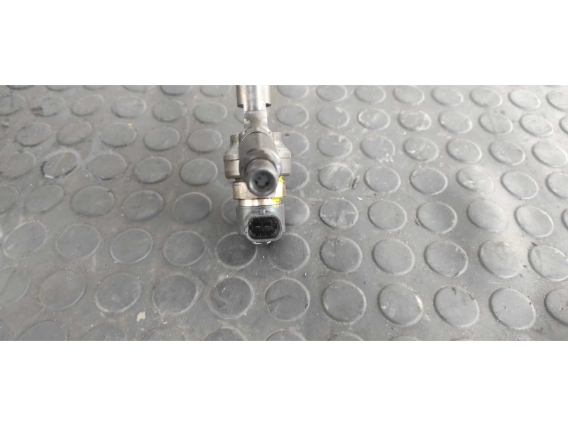 Recambio de inyector para opel astra g berlina 1.7 16v cdti cat (z 17 dtl / lrb) referencia OEM IAM 0445110174  
