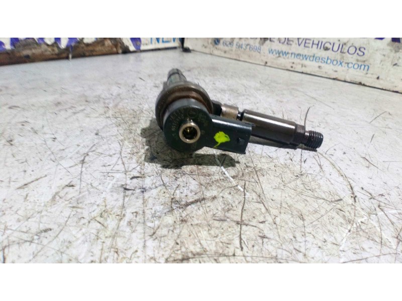 Recambio de inyector para opel astra g berlina 1.7 16v cdti cat (z 17 dtl / lrb) referencia OEM IAM 0445110174  