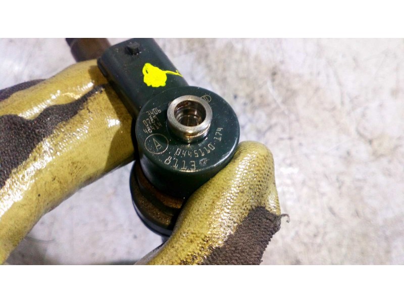 Recambio de inyector para opel astra g berlina 1.7 16v cdti cat (z 17 dtl / lrb) referencia OEM IAM 0445110174  