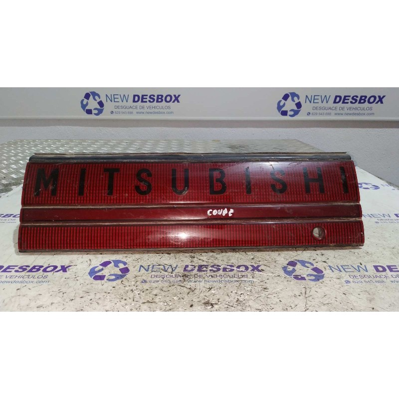 Recambio de piloto trasero central para mitsubishi eclipse (d20) 2.0 16v cat referencia OEM IAM 479056  