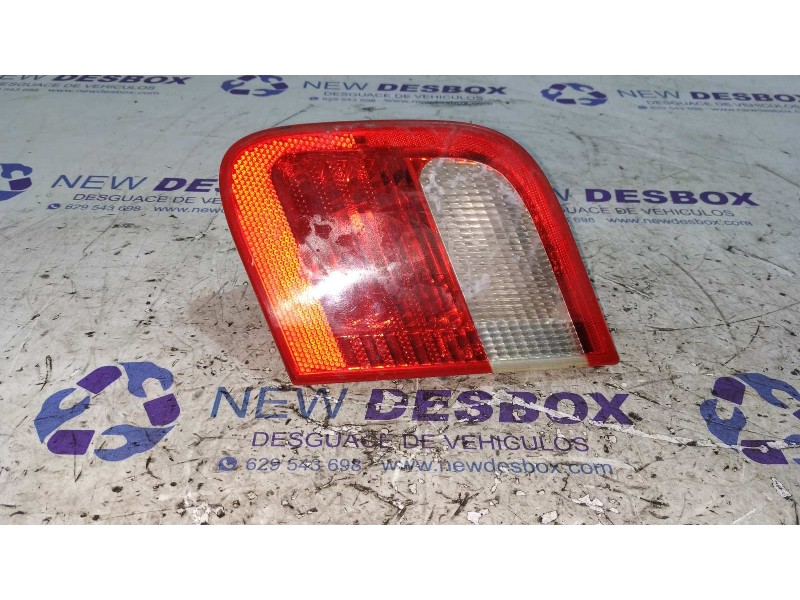 Recambio de piloto porton derecho para bmw serie 3 berlina (e46) 1.9 cat referencia OEM IAM 8364924  