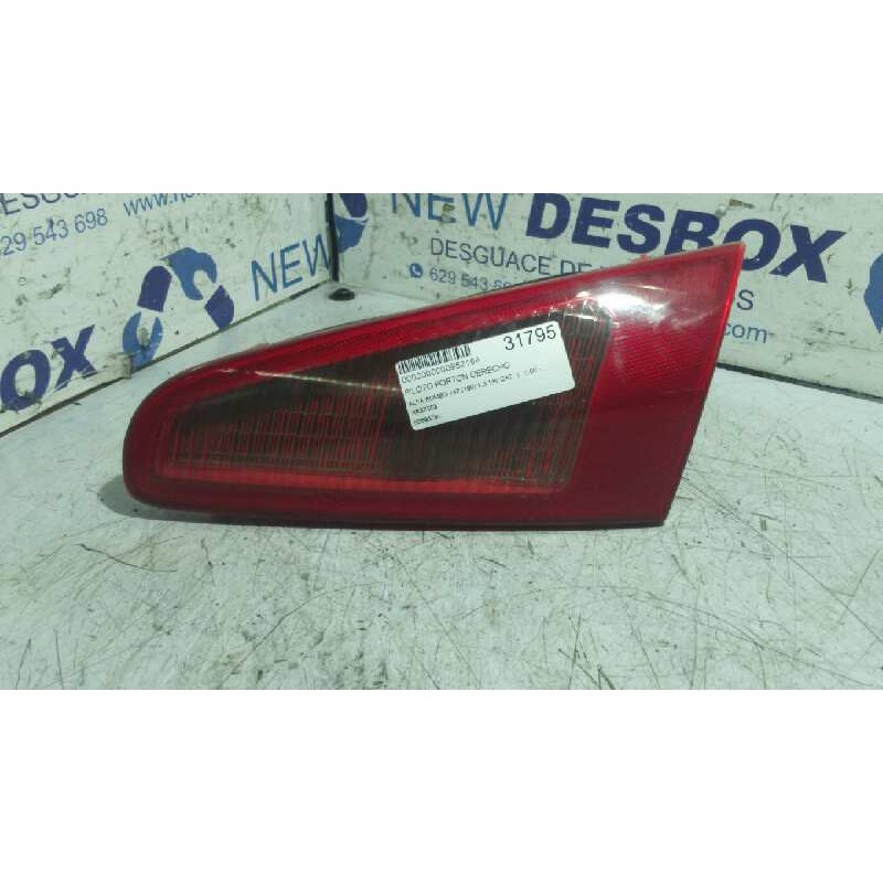 Recambio de piloto porton derecho para alfa romeo 147 (190) 1.6 16v cat referencia OEM IAM 60693791  