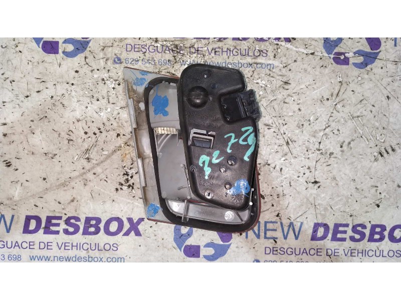 Recambio de piloto porton derecho para bmw serie 3 berlina (e46) 1.9 cat referencia OEM IAM 8364924  
