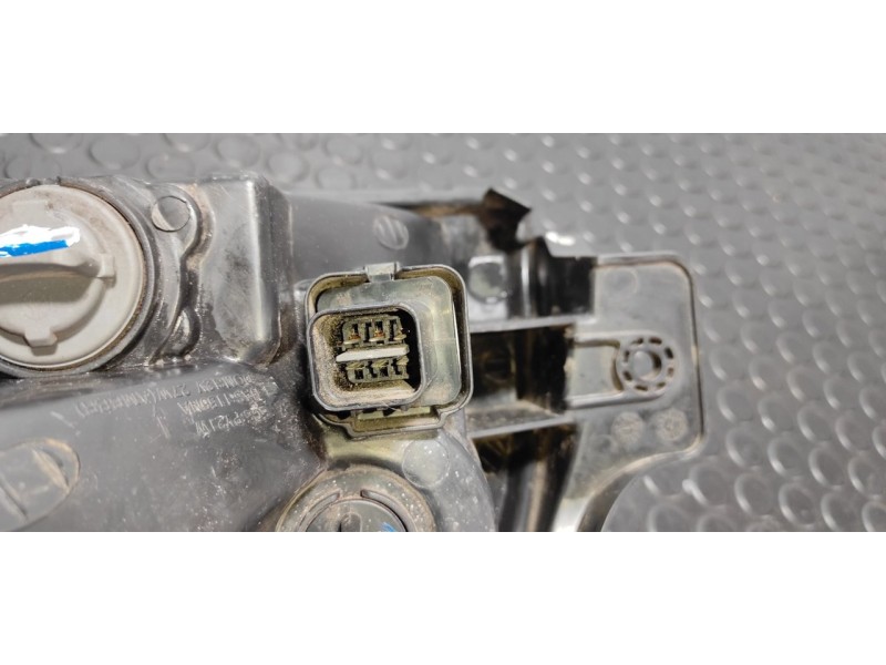 Recambio de faro derecho para hyundai tucson (jm) 2.0 crdi comfort (4wd) referencia OEM IAM 92102-2EXXX  